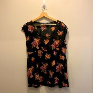 💕Love To Be Loved Sheer Black Sleeveless Top w/Floral Print
